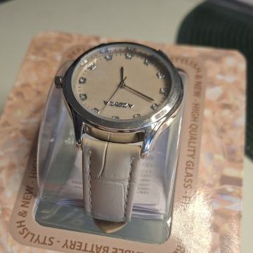 BEŽ ŽENSKI SAT - NOVO