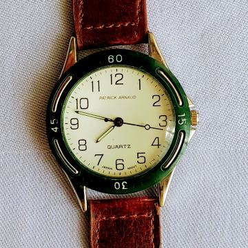 Sat ž. PATRICK ARNAUD-Nenošen. Quartz. Mob