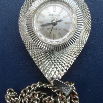 Ženski mehanički sat Aseikon na lančiću