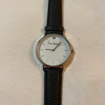 Ženski Pierre Cardin sat