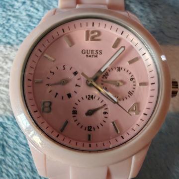 Ženski ručni sat GUESS