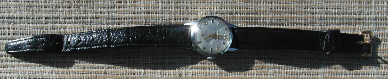 Ženski ručni sat marke Darwil