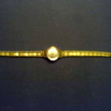 ŽENSKI RUČNI SAT RENIS GENEVE STAR 60. GODINA PRODAJEM ! ! !