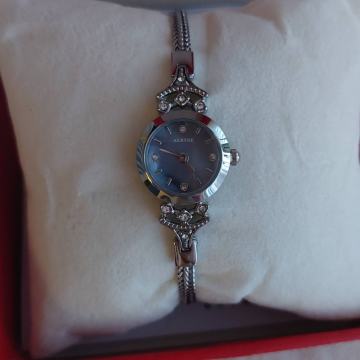 Ženski ručni sat