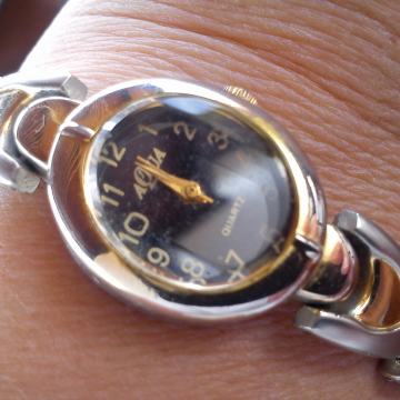 Ženski ručni sat Aqua