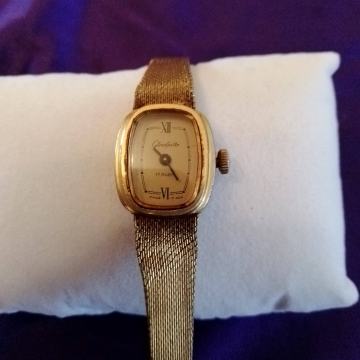 ženski sat Glashutte