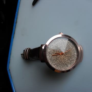 ŽENSKI SAT MCY KEY QUARTZ