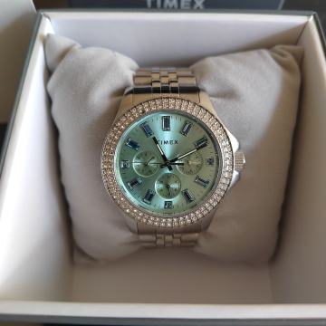 Ženski sat s Tiffany plavom podlogom