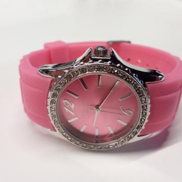 ⓉⒶⓋⒶⓃ Ženski satovi