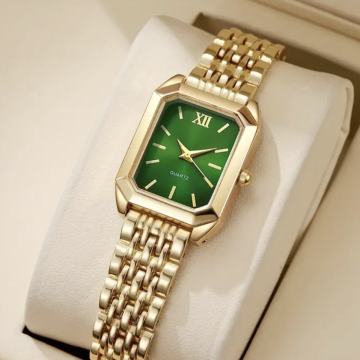 ŽENSKI ZLATNI SAT - NOVO