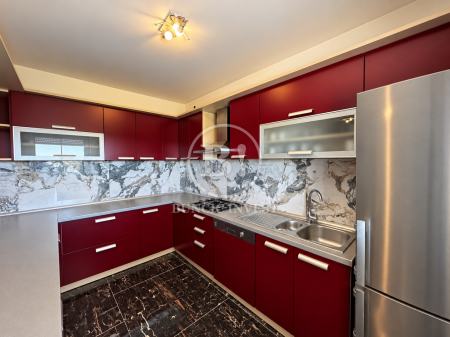 Dugo Selo – obiteljska kuća 199 m² s velikom okućnicom od 780 m²