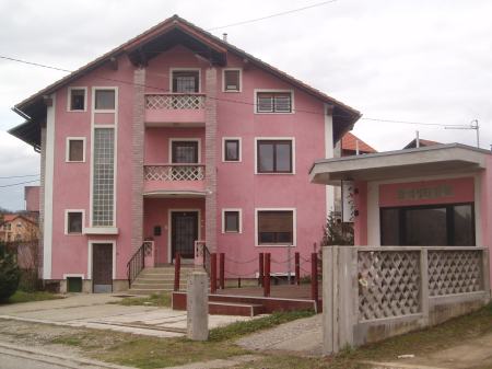 Kuća: Dugo Selo, 733.42 m2  POVOLJNO