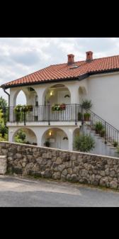 Kuća: Kastav, 380.00 m2