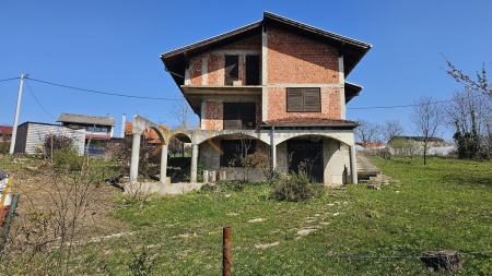 Kuća s velikim zemljištem – Dugo Selo, Kocijanska ulica