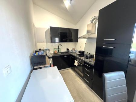 PULA, ODLIČAN STAN 2SS+DB, SPREMIŠTE, PARKING, 61.91M2!