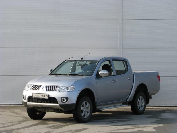 Митсубиси l200 2011