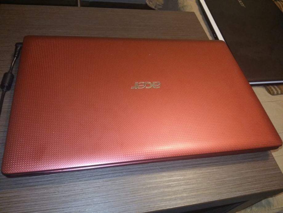 Acer Aspire 5552 laptop, 15,6˝