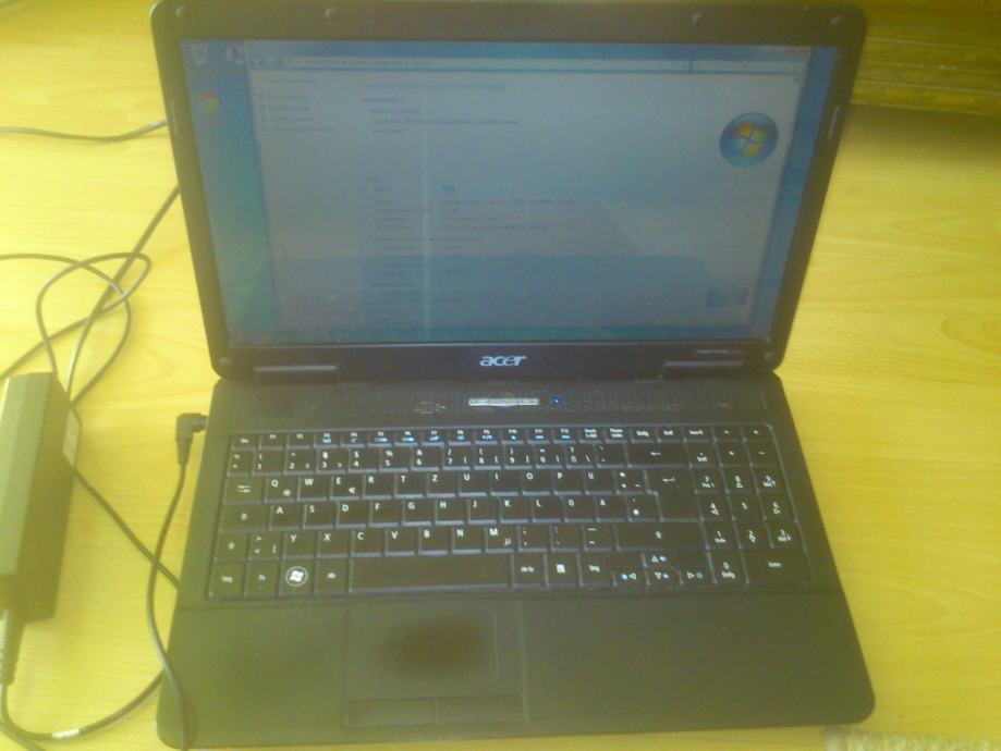 Laptop Acer Aspire 5734Z, dual-core, 3Gb DDR3 RAM, HDD 250Gb
