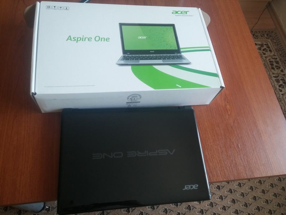 Acer Aspire One Ao 756, crni,  novi, garancija 2 god, nije fiksno