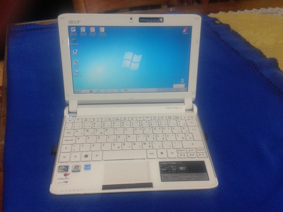 acer aspire one  led LCD
