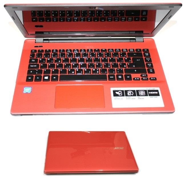 ACER laptop jednom korišten - samo upaljen