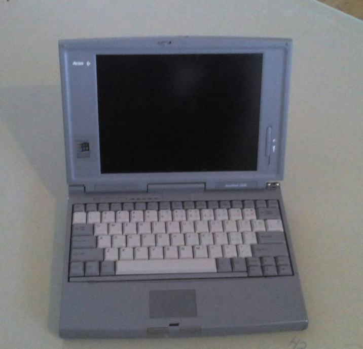 Prodajem Acer Note 350E - Vintage Laptop