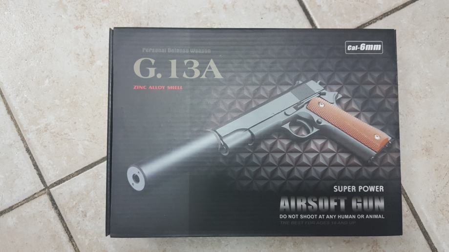 Airsoft gun G. 13 A (S prigušivačem) Crni - Smeđa drška Pištolj