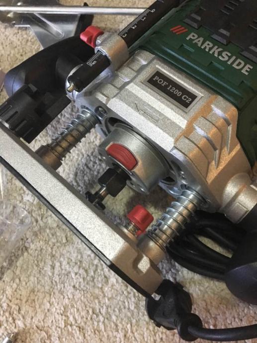 Parkside glodalica / router