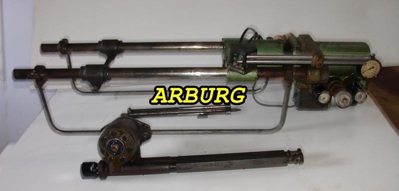 Arburg – cilindar sa klipom (za ubrizgavanje) + hidromotor