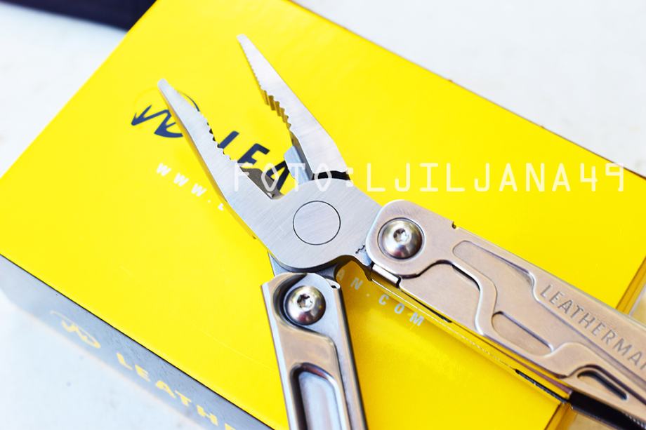 LEATHERMAN REV,vrhunski multi tool,MADE IN USA,14 ALATA,ORIGINAL,NOVO!