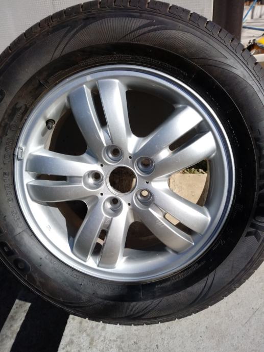 Alu felga s gumom Hyundai Tucson 16 rupe 5x114.3, 1 kom. VŽ.