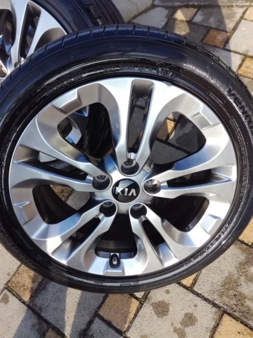 KIA CEED ORIGINAL Alu felga 17 rupe 5x114, samo 1 kom.