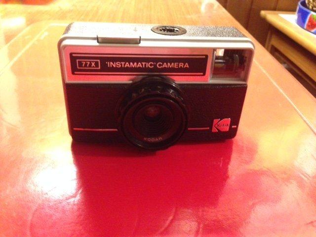 Kodak fotoaparat INSTAMATIC 77X i futrola 18 €