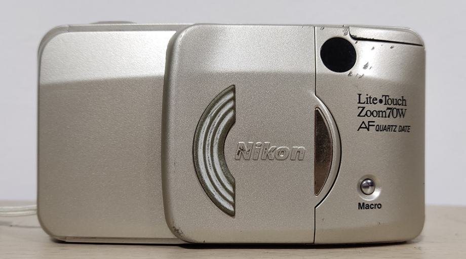 Nikon Lite Touch Zoom 70W AF 2870 mm