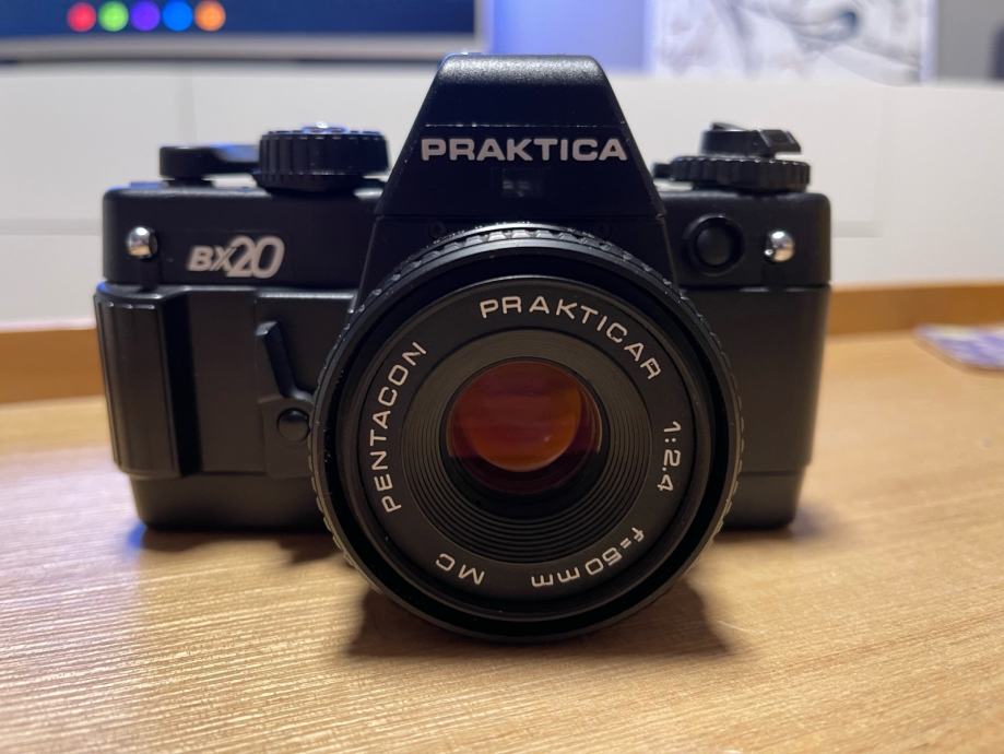 Reflex Praktica BX20 pour films 35 mm - France