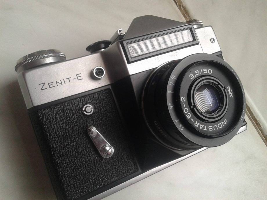 ZENIT-E APPAREIL PHOTO Ancien De Collection §1° EUR 20,00 - FR