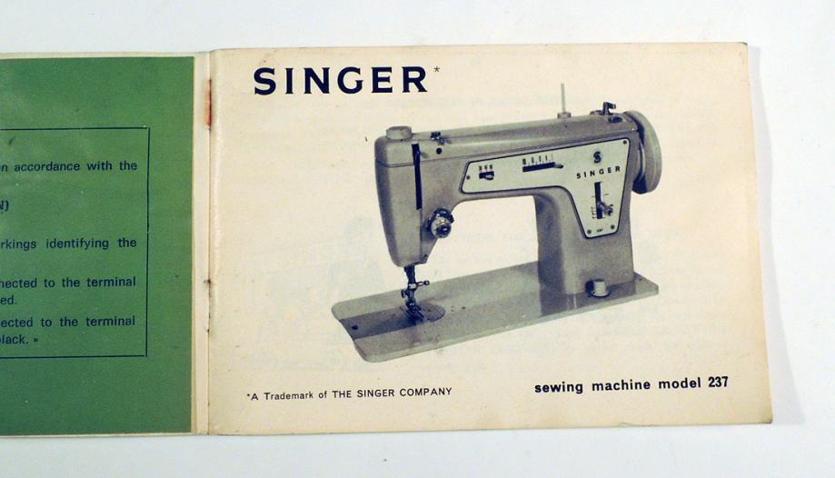 Singer Sewing Machine 237
