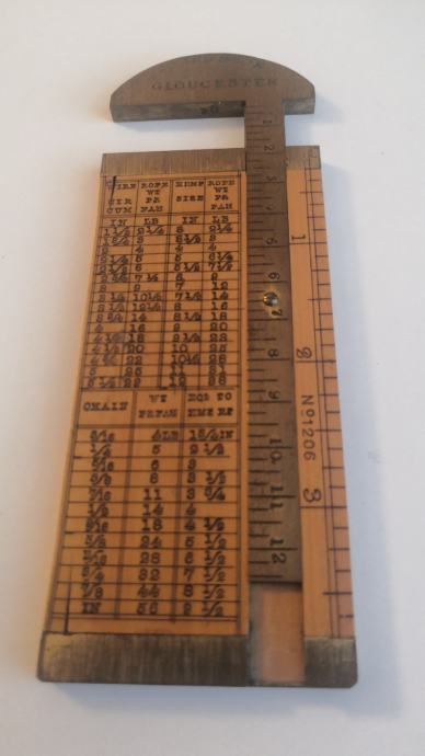 Antik nautički kalkulator
