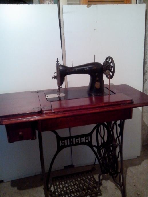 Singer -  raritetna šivaća mašina iz 1908 godine