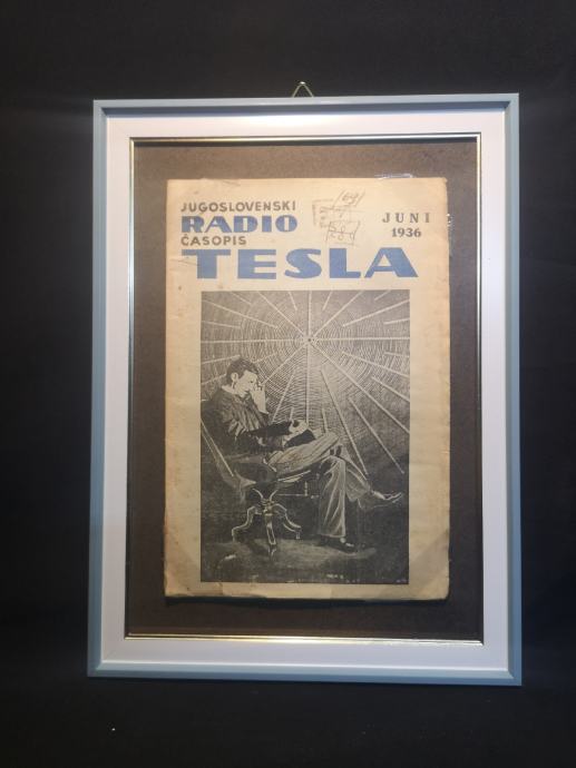 Slika sa radio časopisom Tesla juni 1936. godine