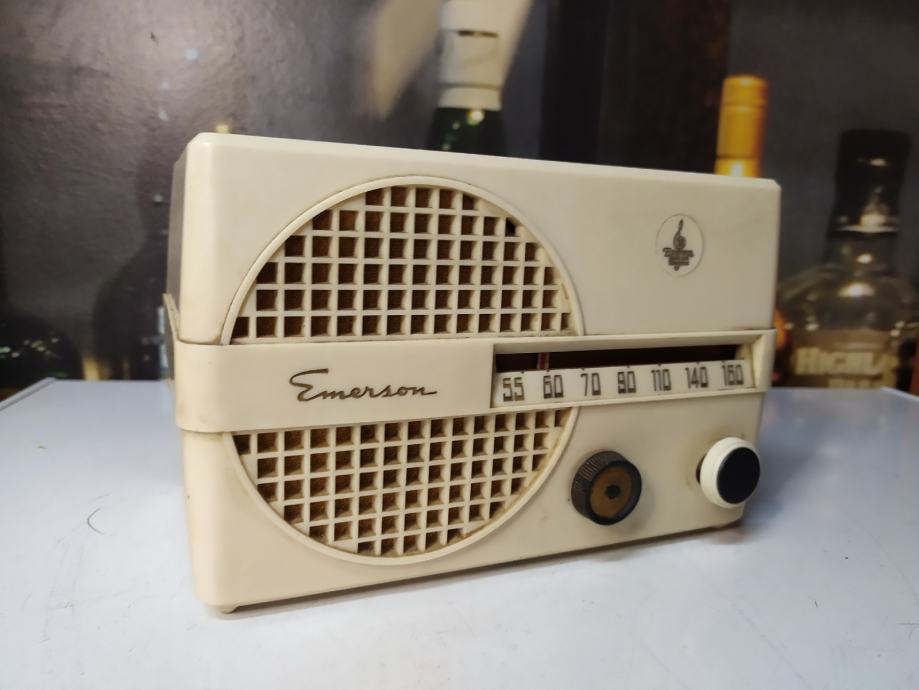 Stari radio EMERSON 1950g