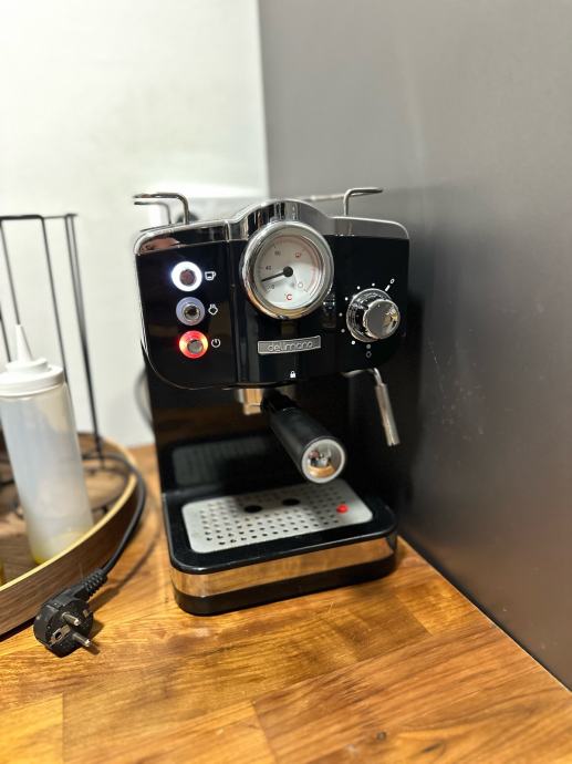APARAT ZA KAVU ESPRESSO DELUXE NOIR DELIMANO