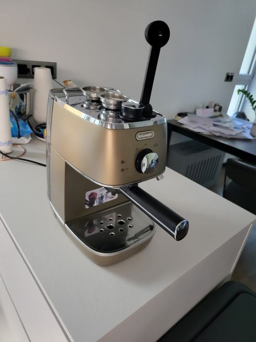 DE LONGHI ECI341.BZ aparat za espresso kavu, 15 bara