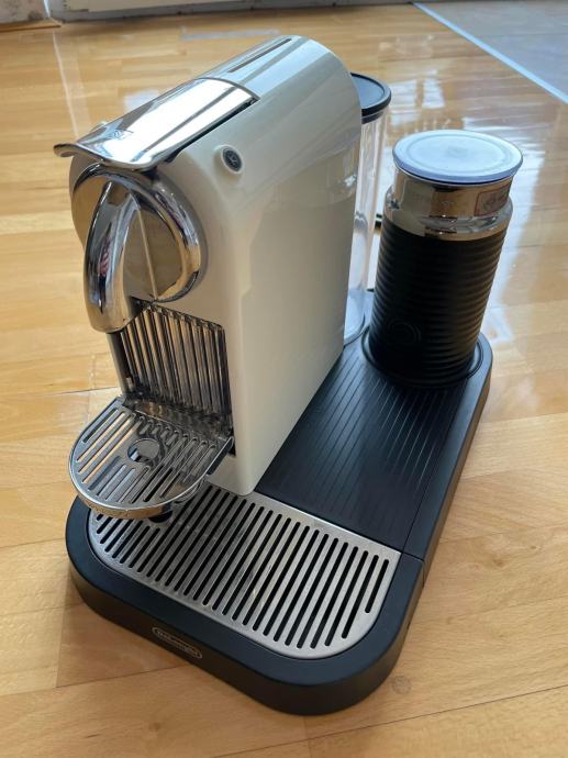 De’Longhi Nespresso Citiz&Milk white/creme, used