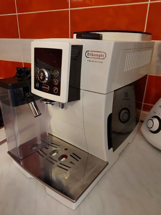 DeLonghi ECAM 23.460.W cappuccino