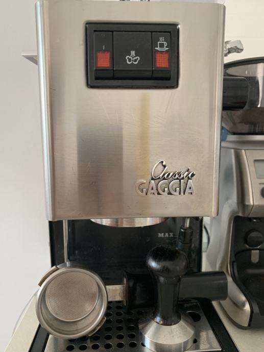 Gaggia Classic 2011g. + tamper + bottomless PF + razna sita + održavan
