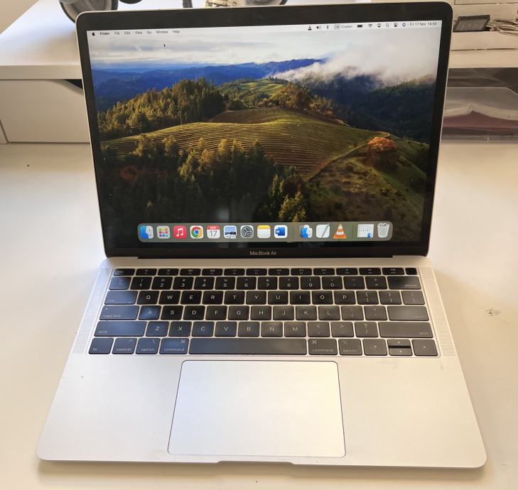 Apple MacBook Air 13 2018., 256GB