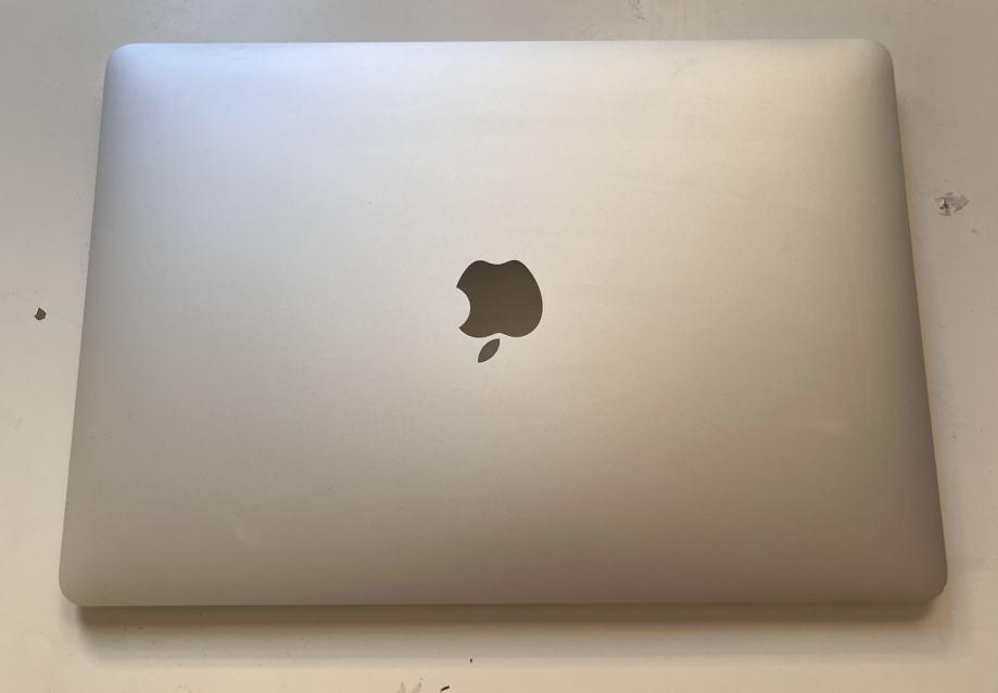 Apple MacBook Air 13 2018., 256GB