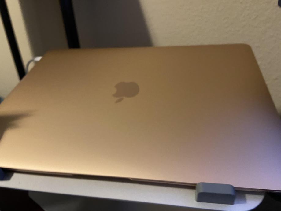 Apple Macbook Air 13 Inch M1 Chip 8GB RAM 256GB SSD Mac OS ‎MGN93LL/A