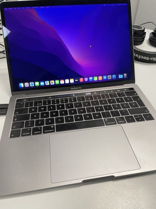 Apple MacBook Pro 2019 (13-Inch, 8GB RAM, 256GB Storage)